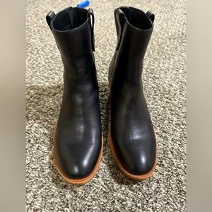 Amazing Kork-Ease Boots NEW